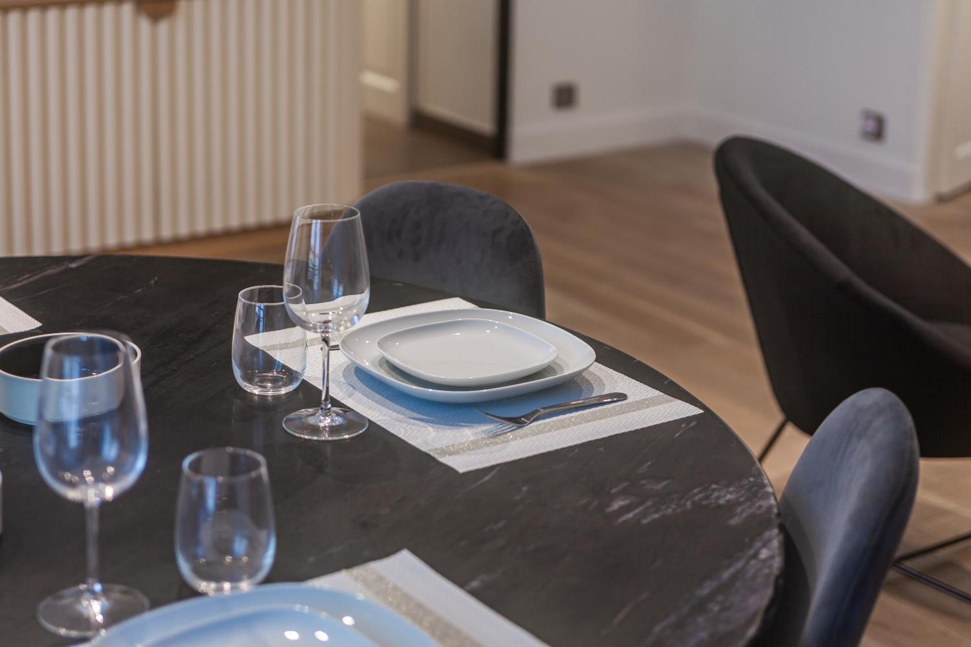 Penbed - Concorde Champs Elysees- 3 Pieces Apartment